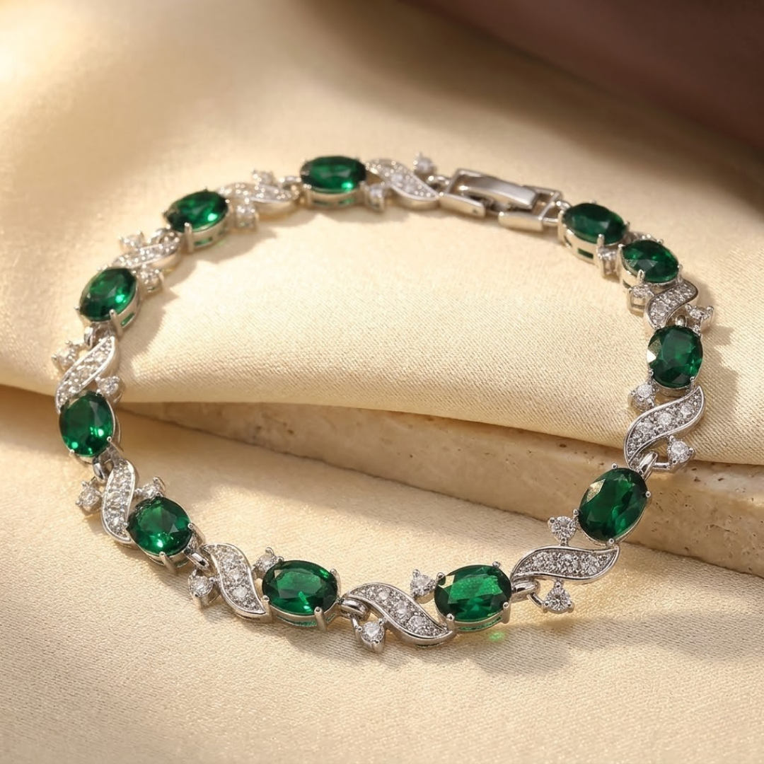 Silver Emerald Vintage Link Bracelet - Photo 1