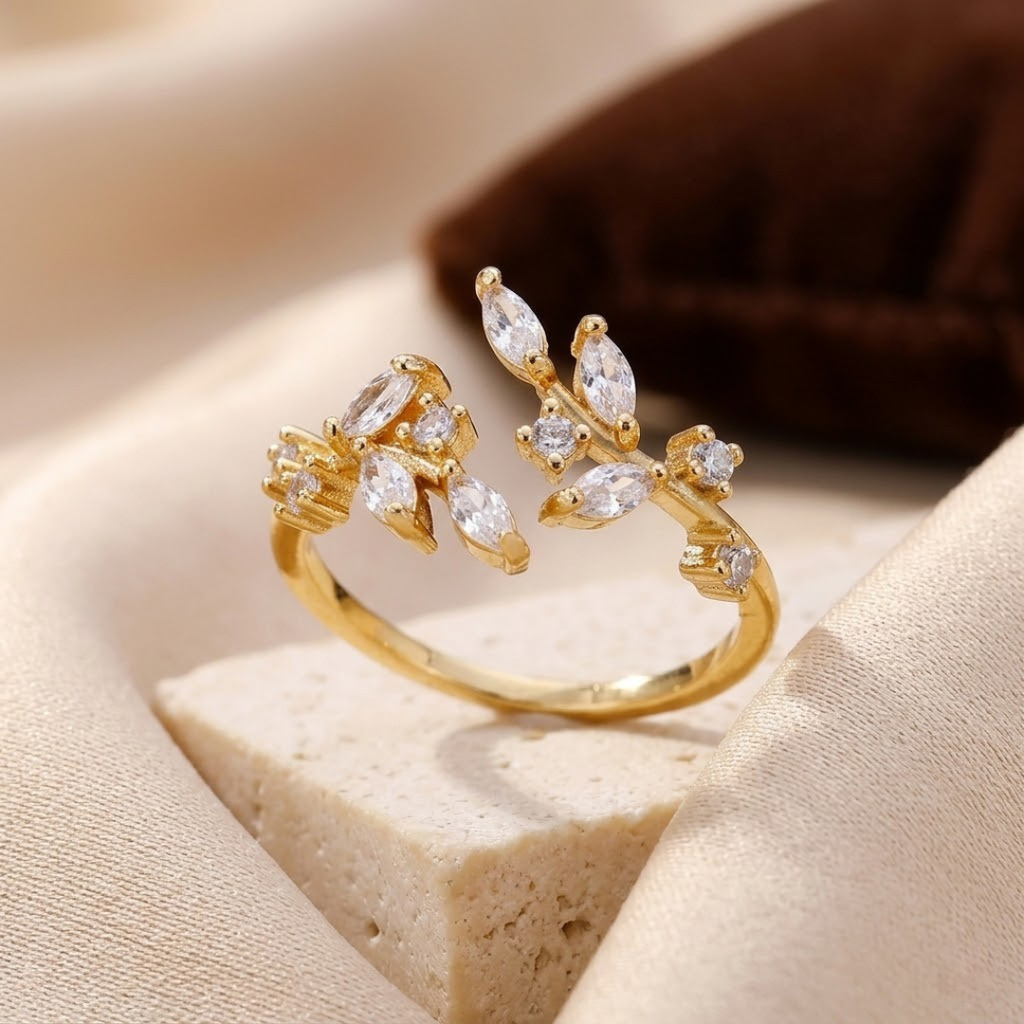 Gold Open Leaf Ring - Photo 1