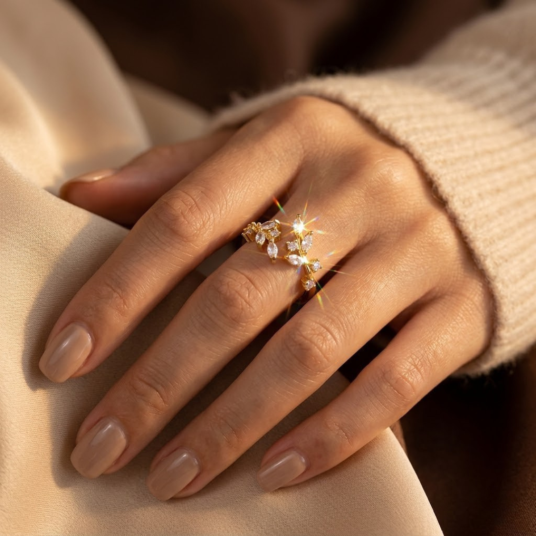Gold Open Leaf Ring - Photo 2