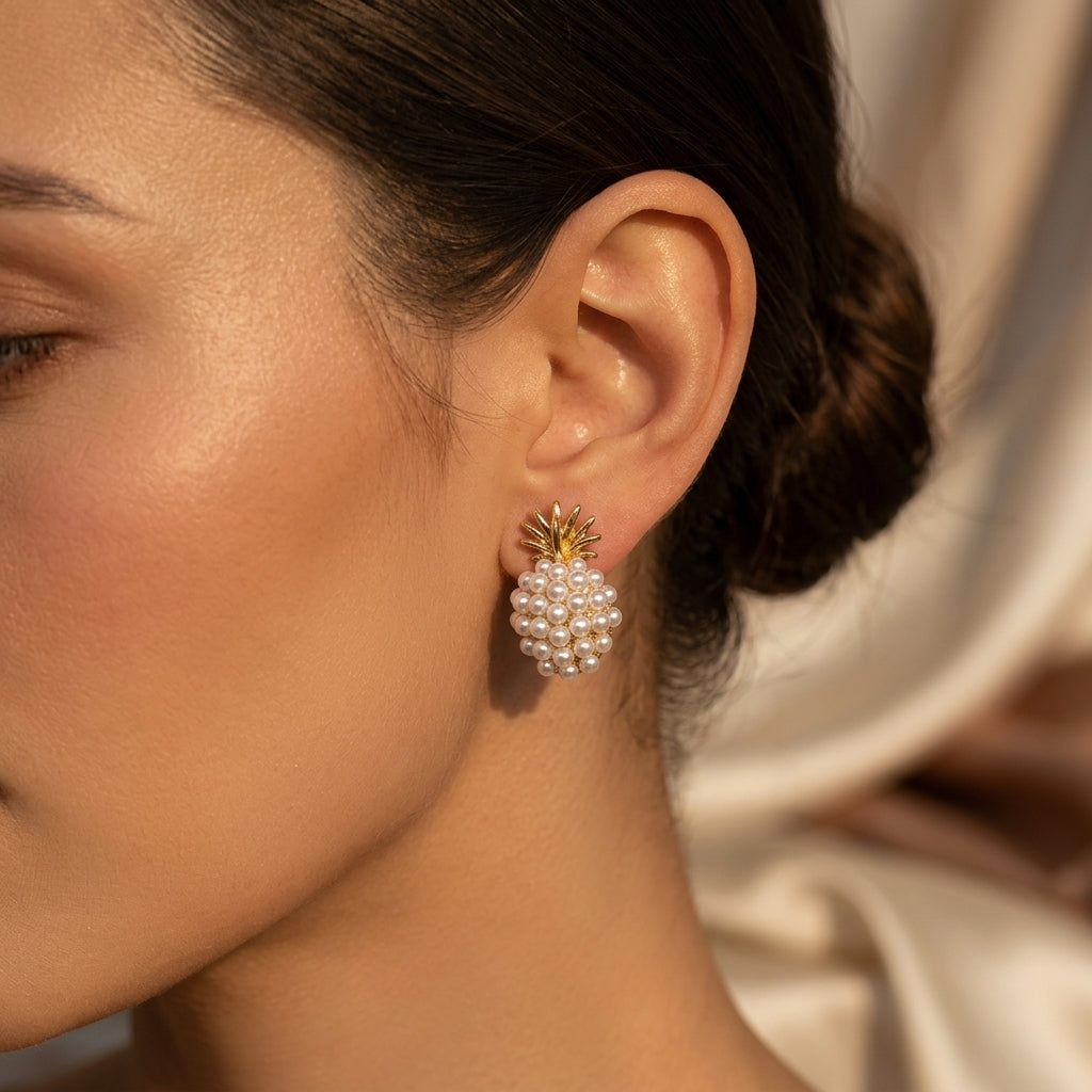 Gold Cluster Pearl Stud Earrings - Photo 2